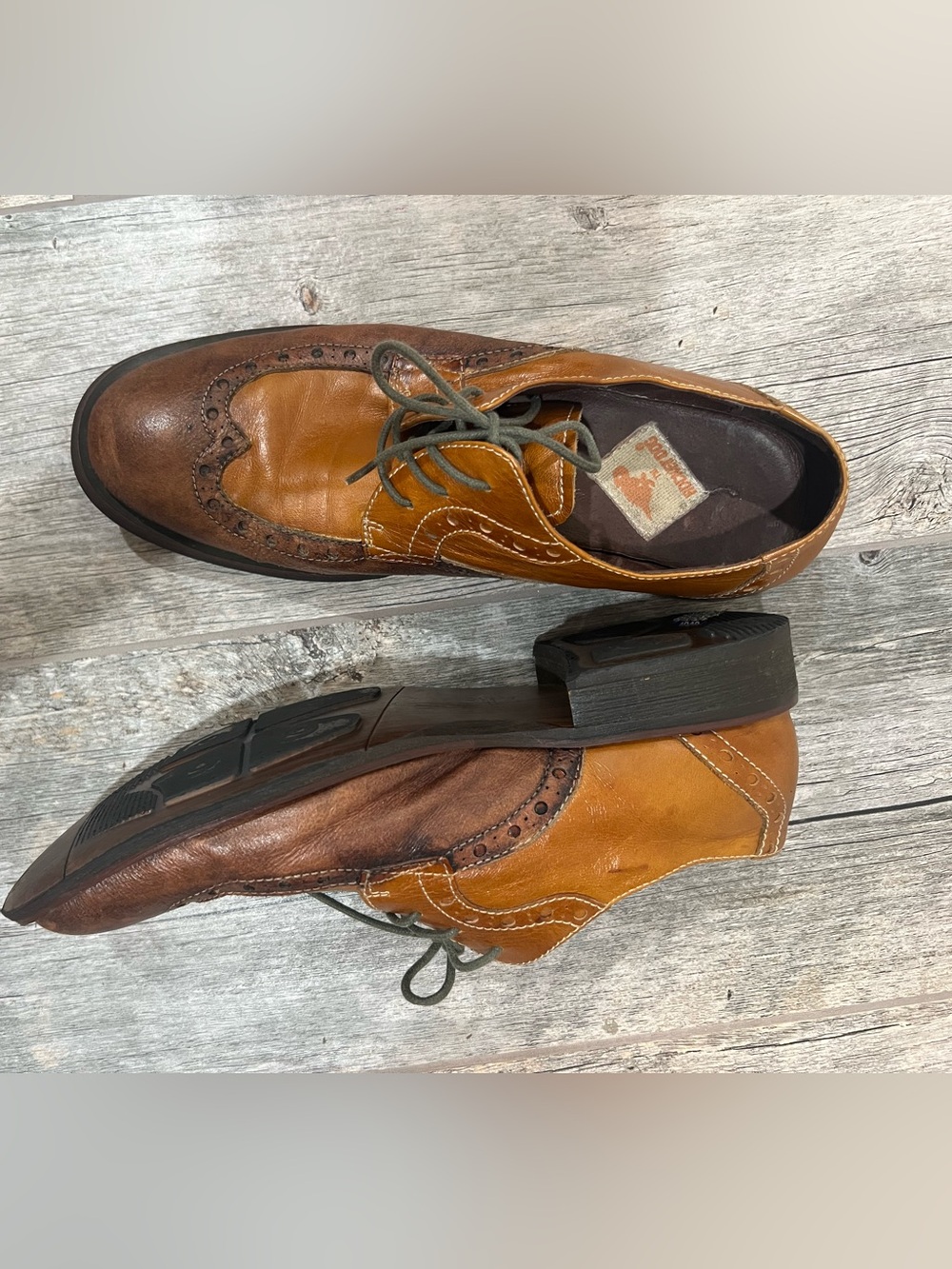 Rocket Dog Vintage Two Tone Leather Wingtip Oxford Men’s Size 9 Brown Lace Up